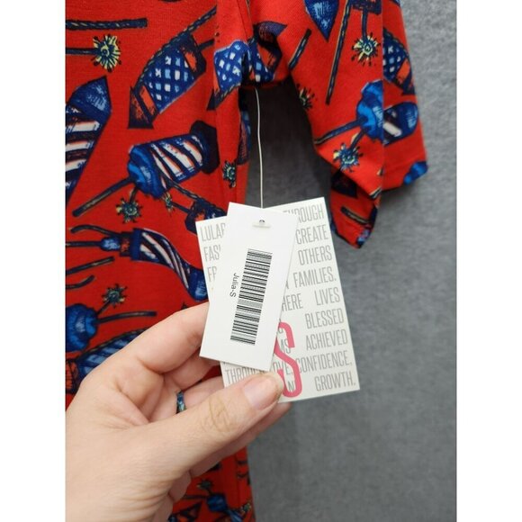 LuLaRoe Red Americana Firecracker Print Short Sleeve Dress Small - Picture 4 of 6